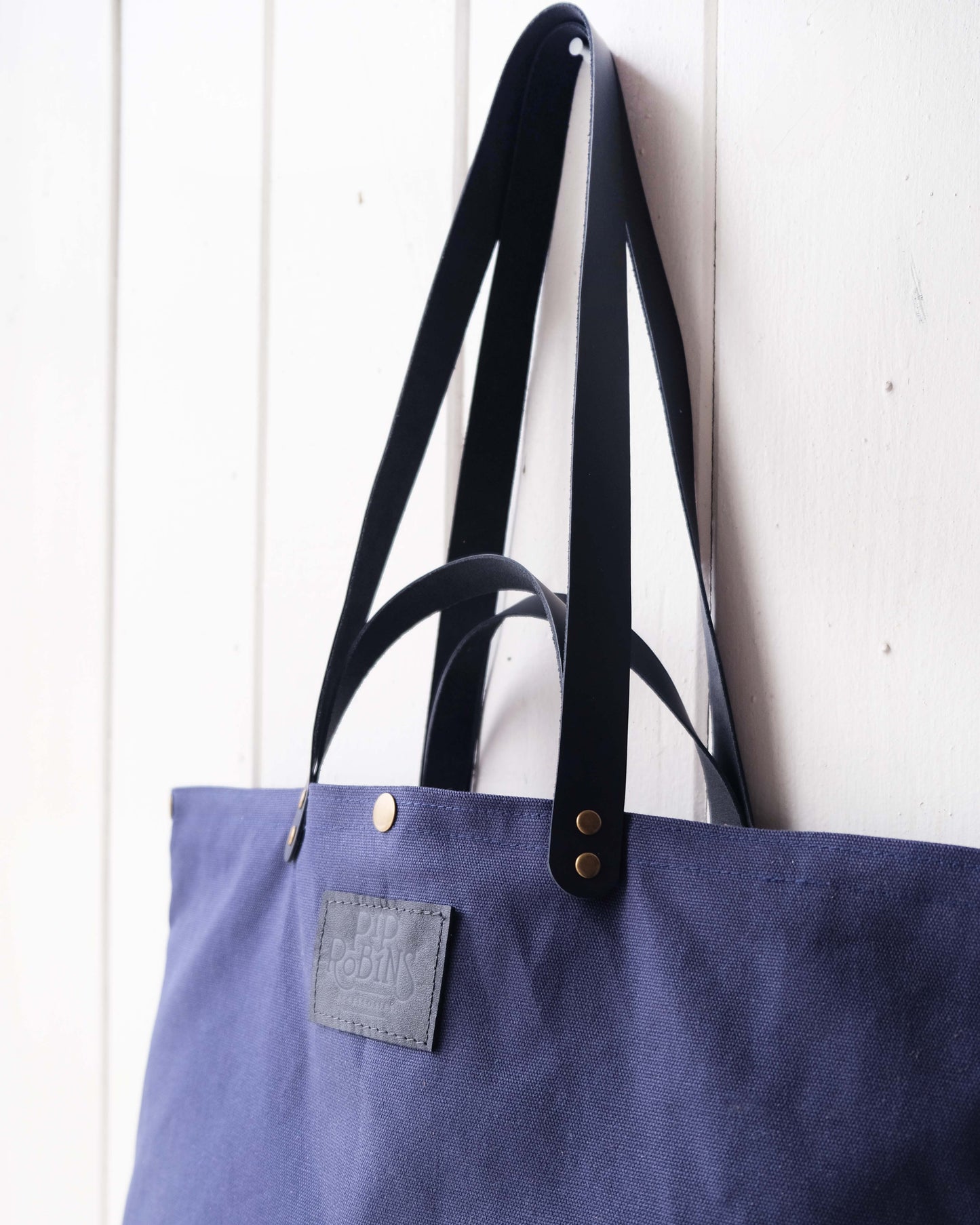 Mini-Mini Maggie Bag: Navy & Black