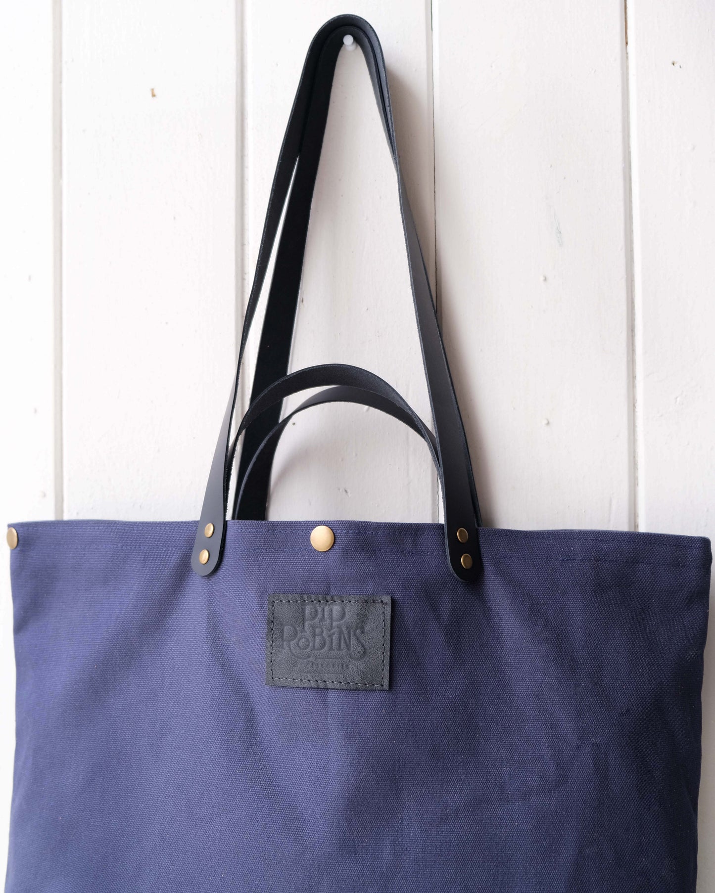 Mini-Mini Maggie Bag: Navy & Black