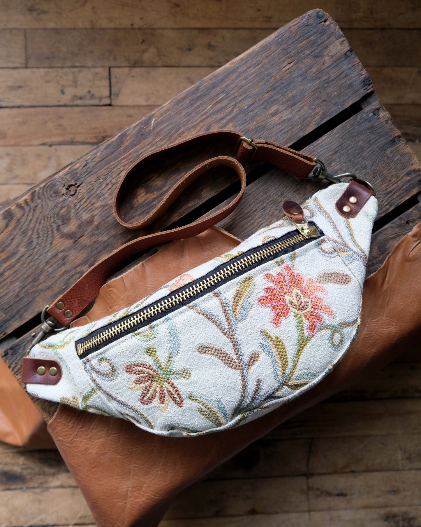 Tabitha Bag: Cream Floral