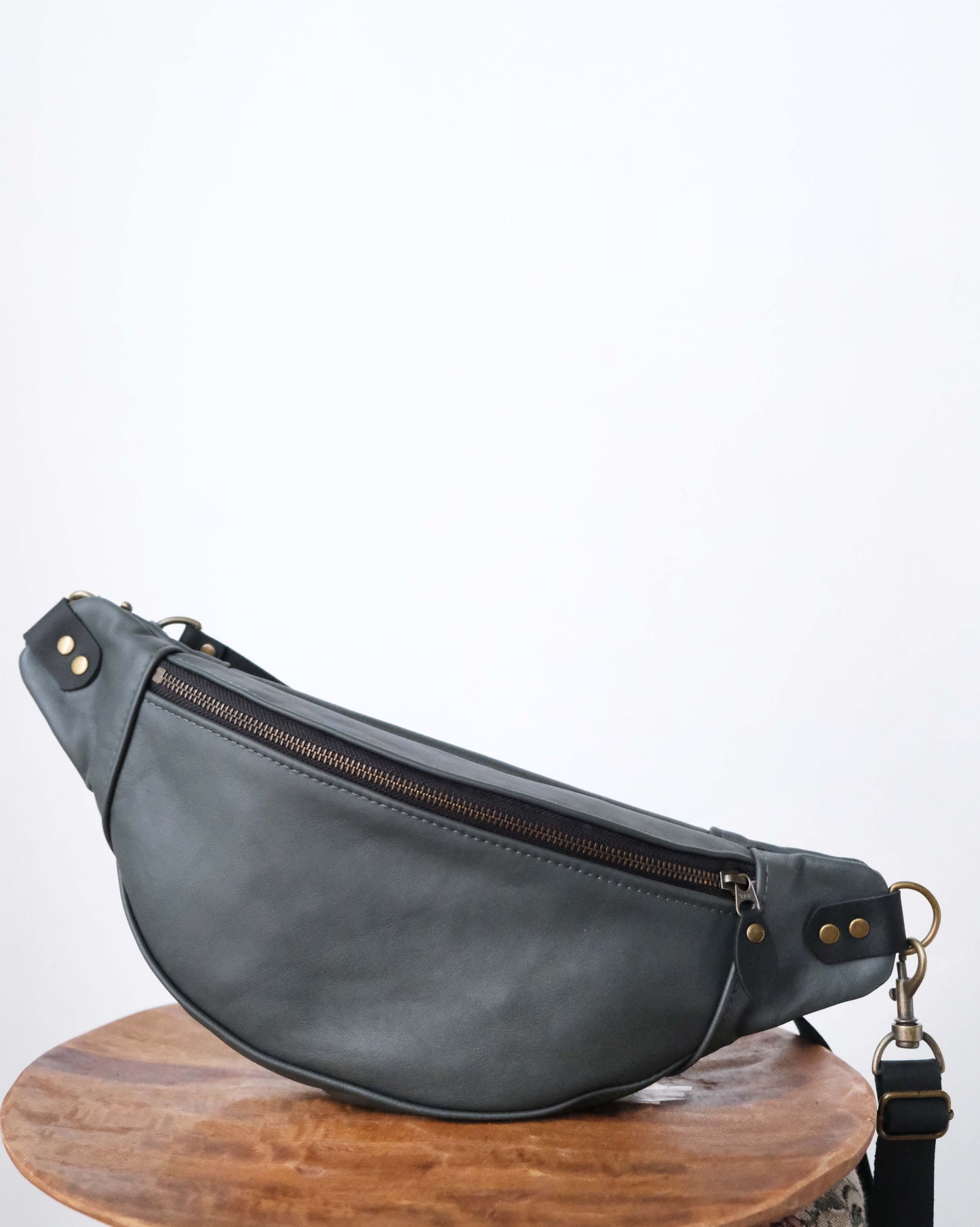 Tabitha Bag: Grey with Exterior Back Pocket