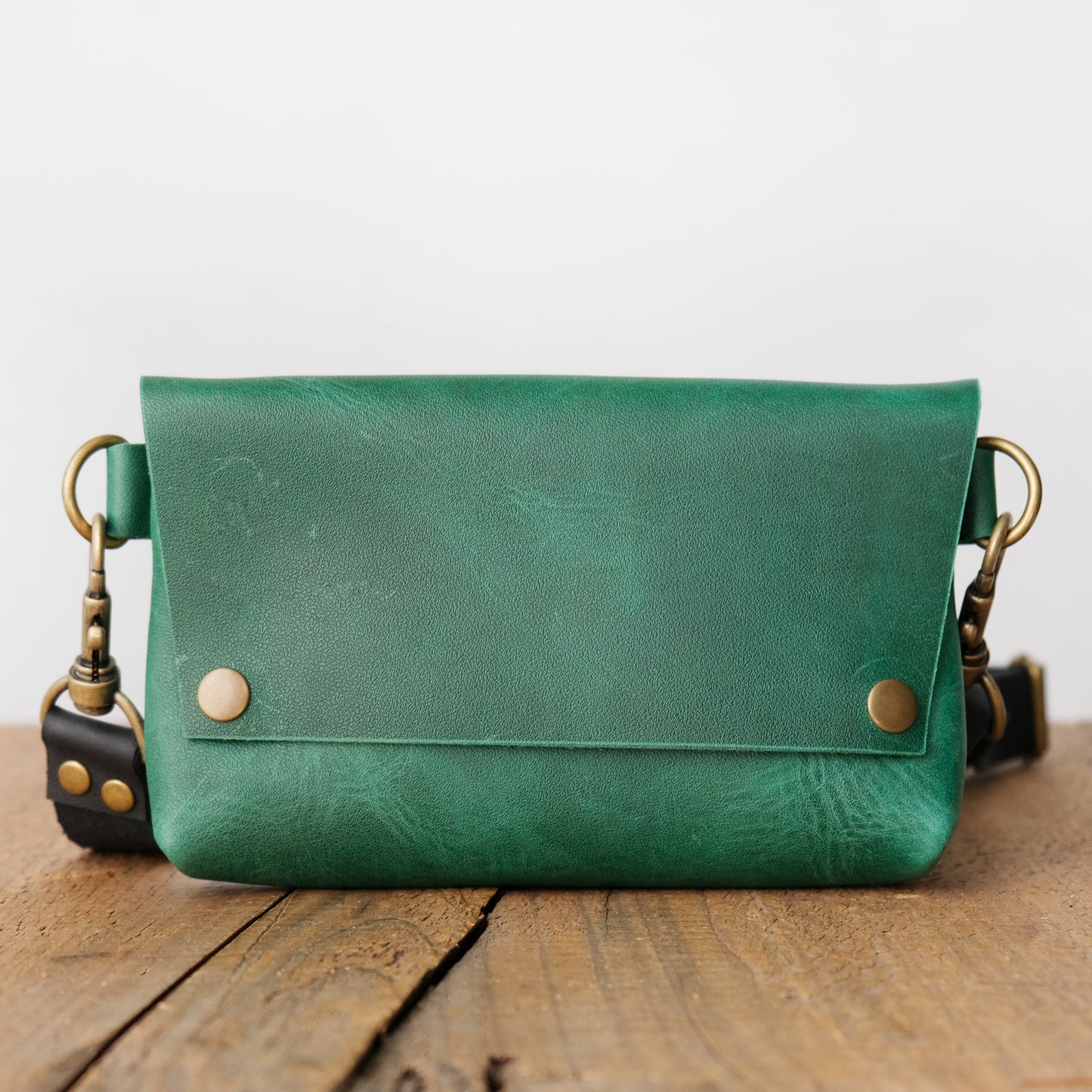 Luna Bag: Emerald Leather