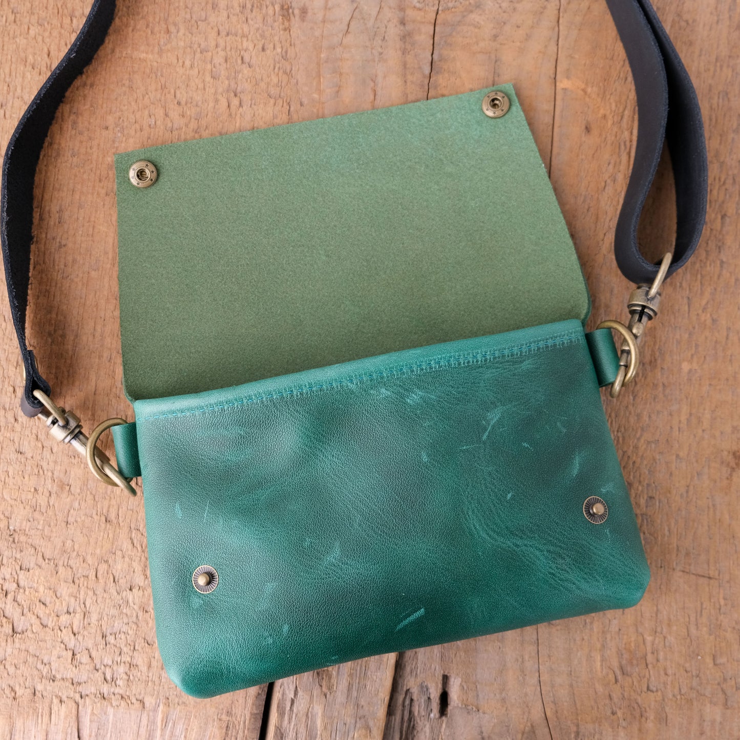 Luna Bag: Emerald Leather